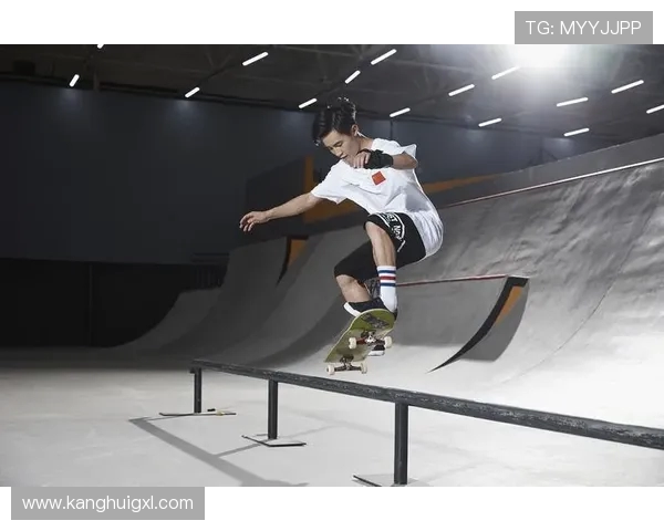 重庆滑板队在世界攀岩锦标赛中的成长与奋斗历程揭秘